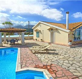 3 bedroom seaside villa with pool, Acharavi, sleeps 6